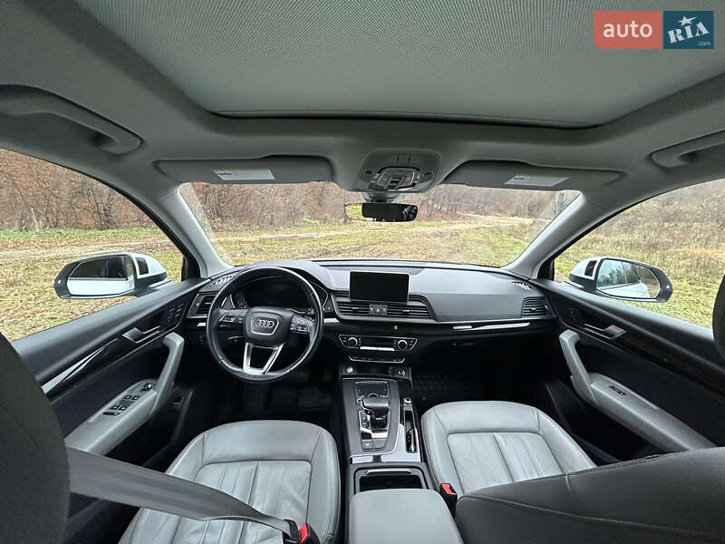 Внедорожник / Кроссовер Audi Q5 2017 в Долине