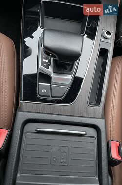 Внедорожник / Кроссовер Audi Q5 2020 в 