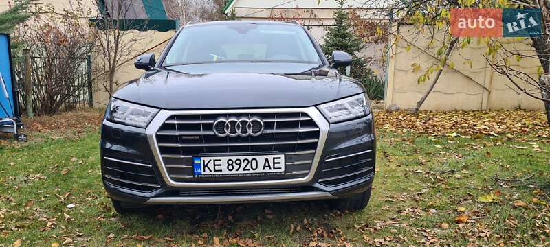 Внедорожник / Кроссовер Audi Q5 2018 в Днепре