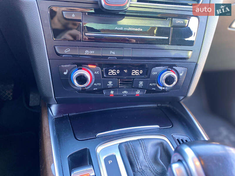 Внедорожник / Кроссовер Audi Q5 2015 в Киеве