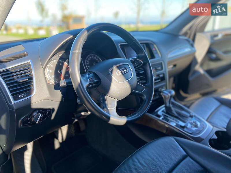 Внедорожник / Кроссовер Audi Q5 2015 в Киеве