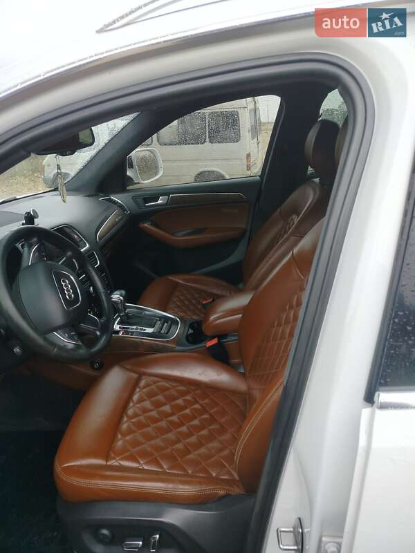 Позашляховик / Кросовер Audi Q5 2012 в Києві