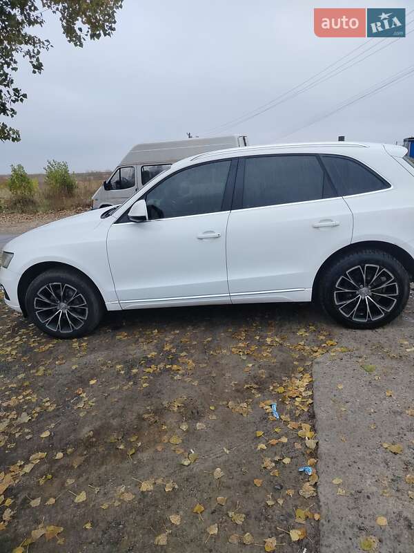 Позашляховик / Кросовер Audi Q5 2012 в Києві