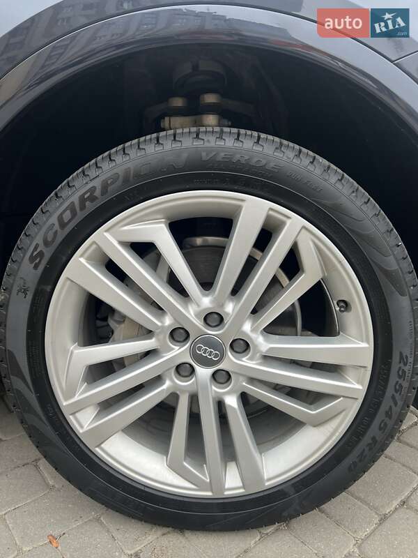 Внедорожник / Кроссовер Audi Q5 2018 в Львове