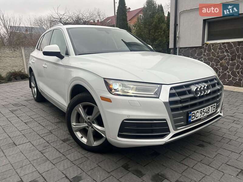 Внедорожник / Кроссовер Audi Q5 2019 в Сокале