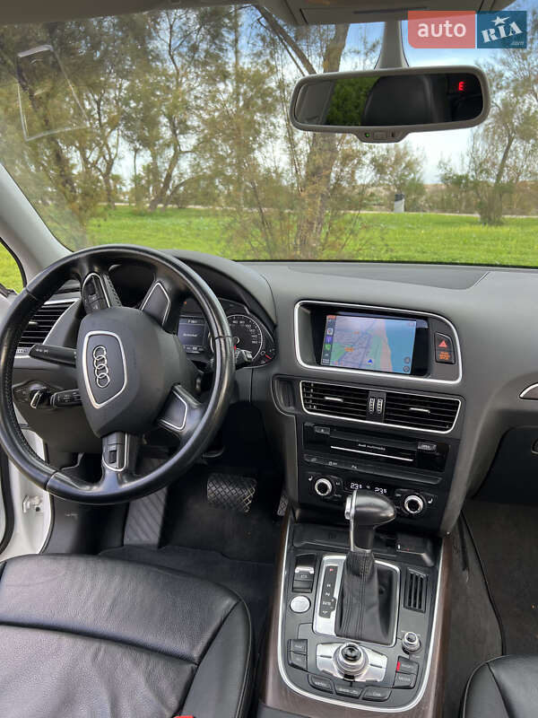 Позашляховик / Кросовер Audi Q5 2015 в Львові