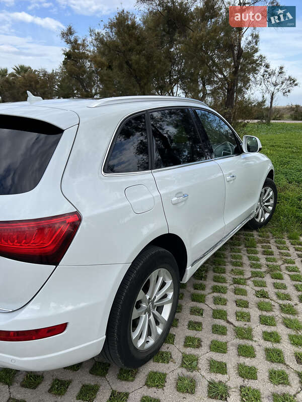 Позашляховик / Кросовер Audi Q5 2015 в Львові