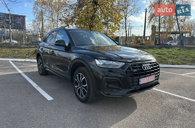 Внедорожник / Кроссовер Audi Q5 2024 в Житомире