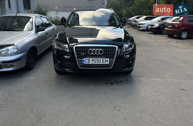 Внедорожник / Кроссовер Audi Q5 2010 в Чернигове