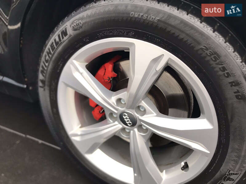 Внедорожник / Кроссовер Audi Q5 2010 в Луцке