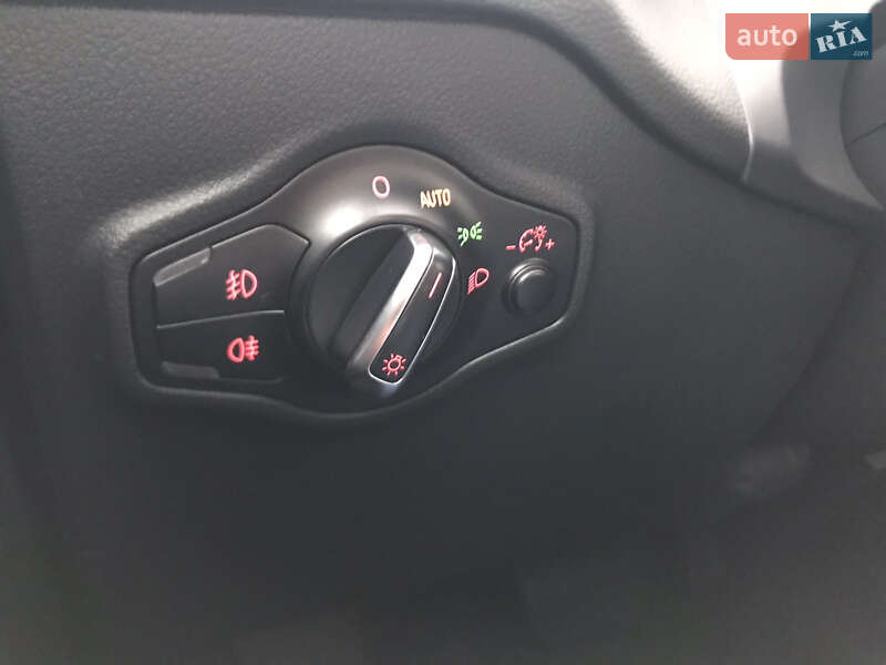 Внедорожник / Кроссовер Audi Q5 2010 в Луцке