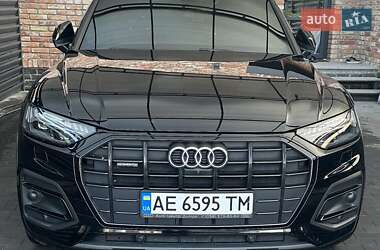 Позашляховик / Кросовер Audi Q5 2021 в Дніпрі