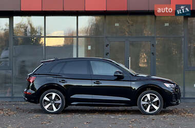 Внедорожник / Кроссовер Audi Q5 2021 в Ровно