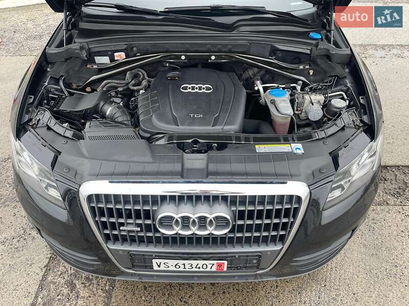 Внедорожник / Кроссовер Audi Q5 2011 в Ужгороде