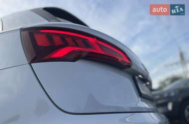 Внедорожник / Кроссовер Audi Q5 2017 в 