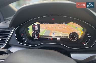 Внедорожник / Кроссовер Audi Q5 2017 в 
