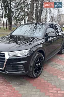 Позашляховик / Кросовер Audi Q5 2017 в Києві