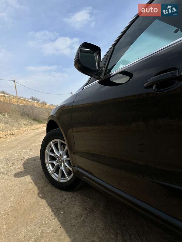 Внедорожник / Кроссовер Audi Q5 2010 в Одессе
