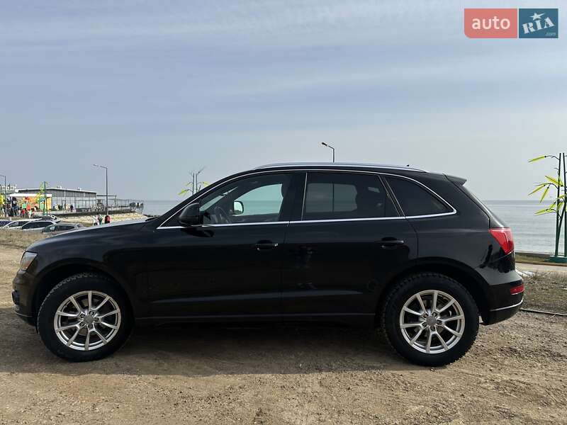 Внедорожник / Кроссовер Audi Q5 2010 в Одессе