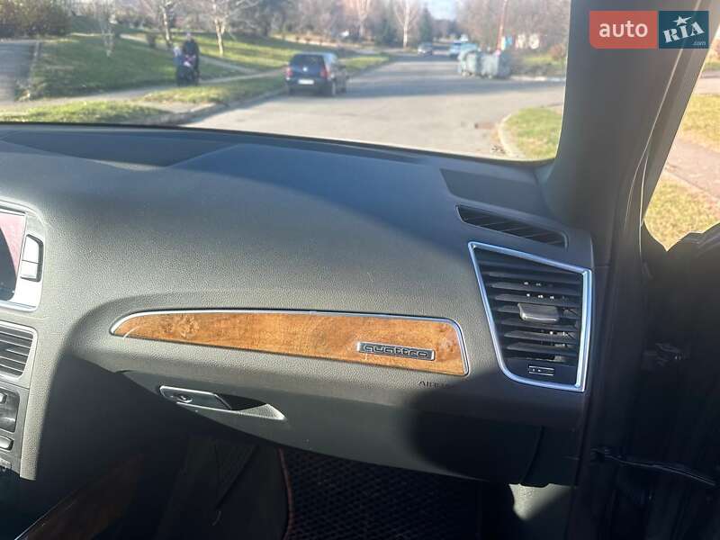 Позашляховик / Кросовер Audi Q5 2014 в Києві