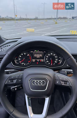 Внедорожник / Кроссовер Audi Q5 2023 в 