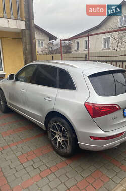 Внедорожник / Кроссовер Audi Q5 2012 в 