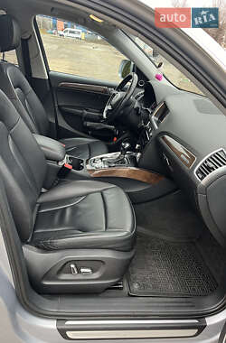 Внедорожник / Кроссовер Audi Q5 2015 в 