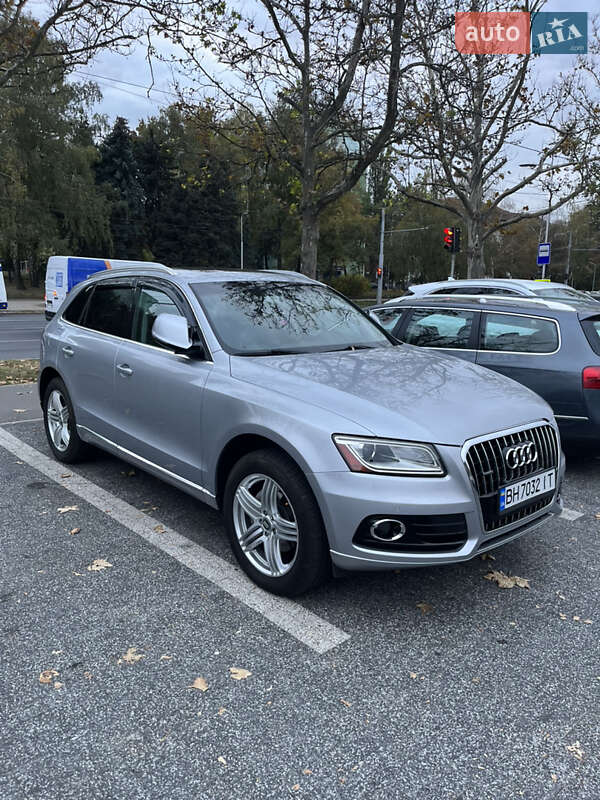 Внедорожник / Кроссовер Audi Q5 2015 в 