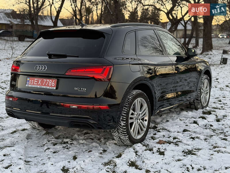 Позашляховик / Кросовер Audi Q5 2021 в Луцьку