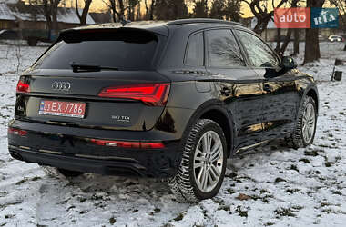 Внедорожник / Кроссовер Audi Q5 2021 в 