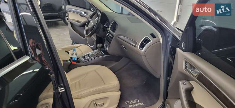 Позашляховик / Кросовер Audi Q5 2015 в Чернівцях