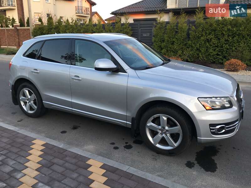 Позашляховик / Кросовер Audi Q5 2011 в Києві