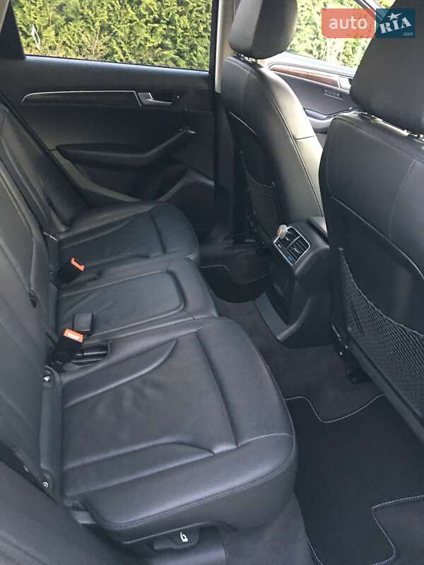 Позашляховик / Кросовер Audi Q5 2011 в Києві