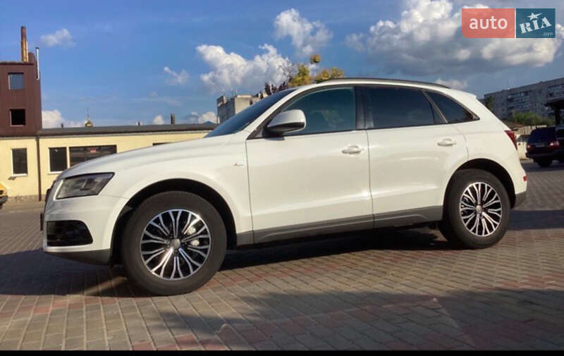 Внедорожник / Кроссовер Audi Q5 2014 в Черкассах