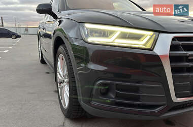 Позашляховик / Кросовер Audi Q5 2017 в 