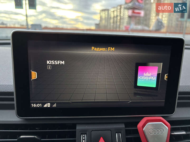 Позашляховик / Кросовер Audi Q5 2017 в Києві