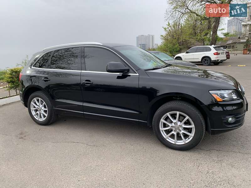 Внедорожник / Кроссовер Audi Q5 2012 в Одессе