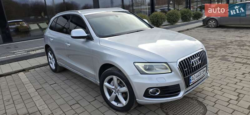 Позашляховик / Кросовер Audi Q5 2013 в Ужгороді