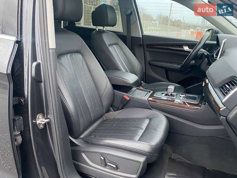 Внедорожник / Кроссовер Audi Q5 2019 в Львове фото 12 Внедорожник / Кроссовер Audi Q5 2019 в Львове