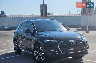 Позашляховик / Кросовер Audi Q5 2021 в Києві