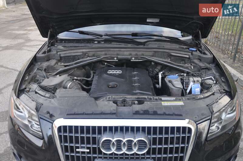 Внедорожник / Кроссовер Audi Q5 2011 в Смеле