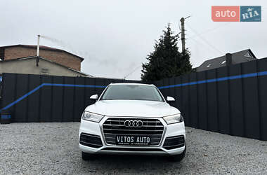 Внедорожник / Кроссовер Audi Q5 2017 в 
