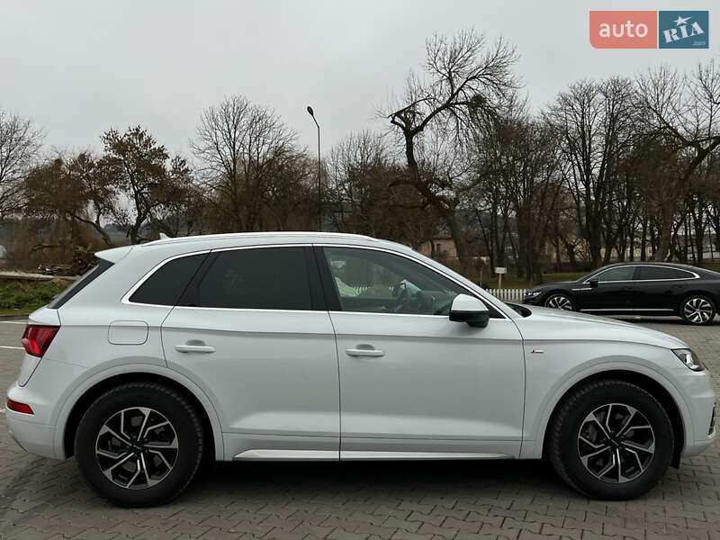 Внедорожник / Кроссовер Audi Q5 2019 в Бережанах