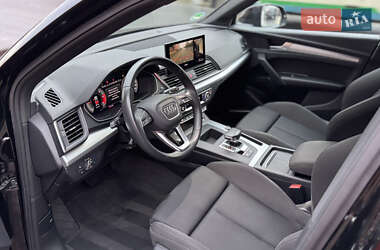 Внедорожник / Кроссовер Audi Q5 2021 в 