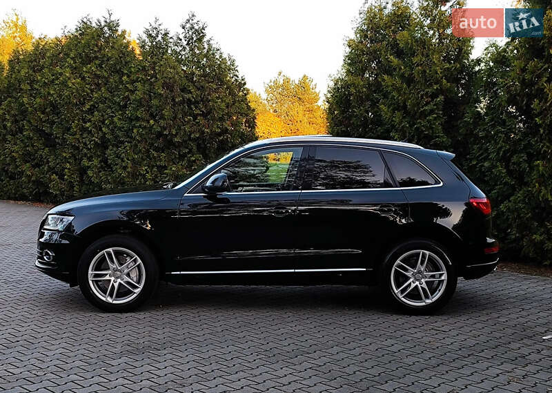 Позашляховик / Кросовер Audi Q5 2015 в Києві