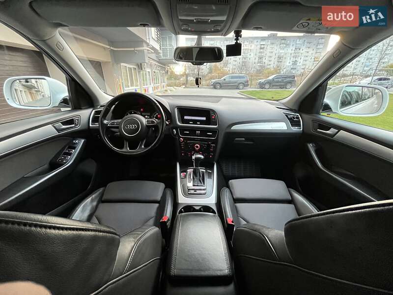 Внедорожник / Кроссовер Audi Q5 2015 в Днепре