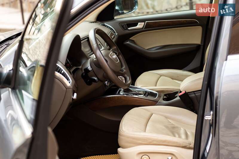 Позашляховик / Кросовер Audi Q5 2013 в Кам'янець-Подільському