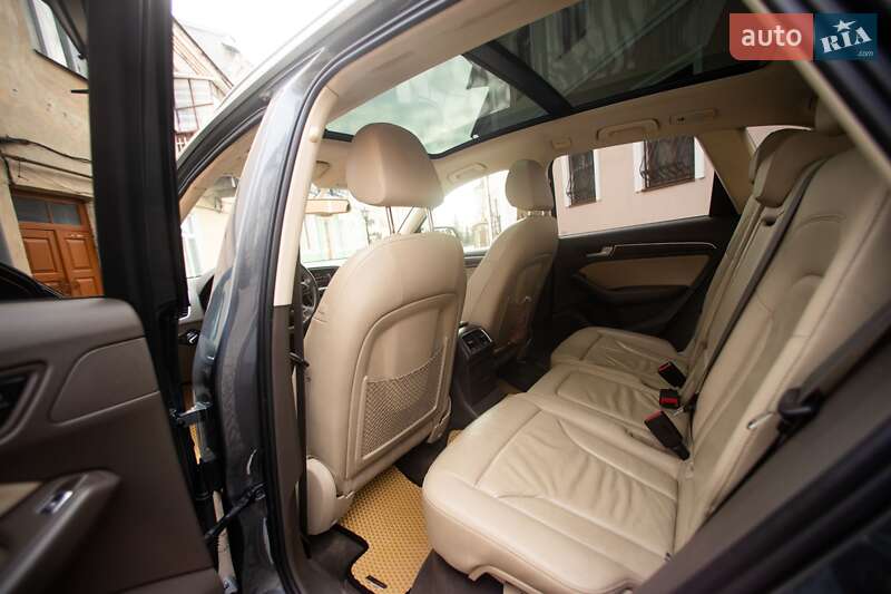 Позашляховик / Кросовер Audi Q5 2013 в Кам'янець-Подільському