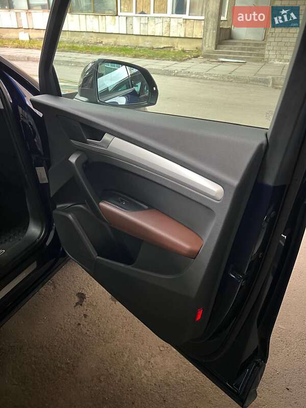 Внедорожник / Кроссовер Audi Q5 2020 в Львове