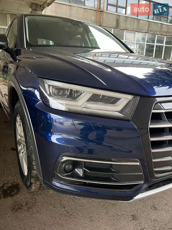 Внедорожник / Кроссовер Audi Q5 2020 в Львове